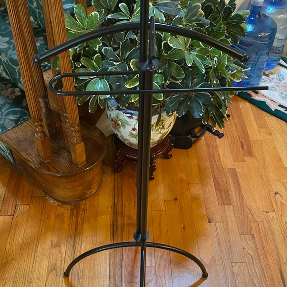 Men’s Whimsical Valet Stand.